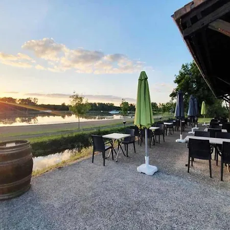 3 Etoiles - Eebbhd Moncontour (Vienne)